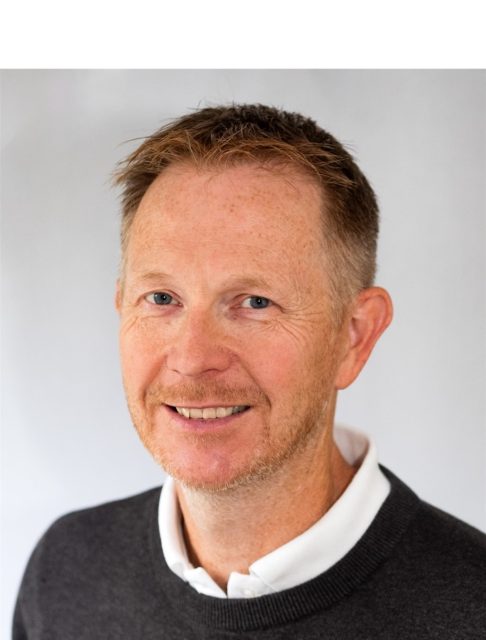 A staff profile image of Martin Selby.